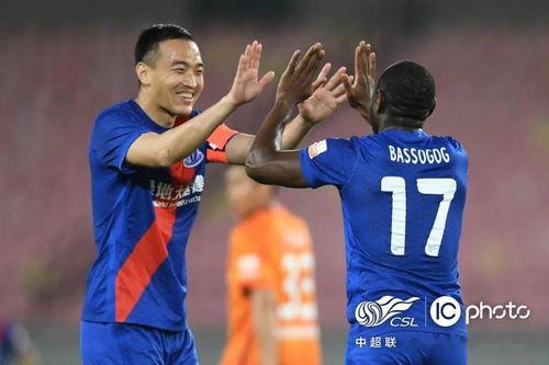 足坛名记爆料视频最新版,揭秘足坛风云人物幕后故事 第1张 足坛名记爆料视频最新版,揭秘足坛风云人物幕后故事 第1张